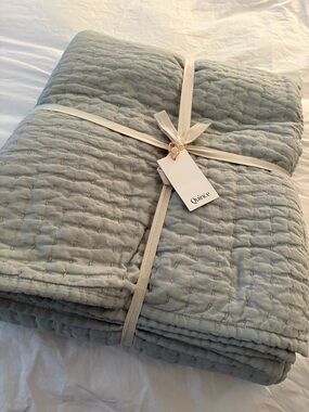 Quince Quilted Organic Cotton Throw – Mist